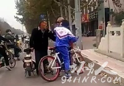 男子集市盗走老人4只新鲜猪脚，警方找上门时刚腌制还没来得及吃